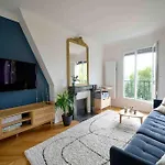Marais - Parents Suite & Kids Room With Park View